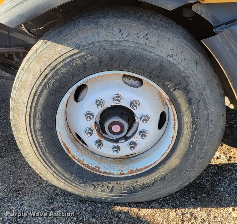 image for item KU9054 2009 Sterling  LT9500 dump truck