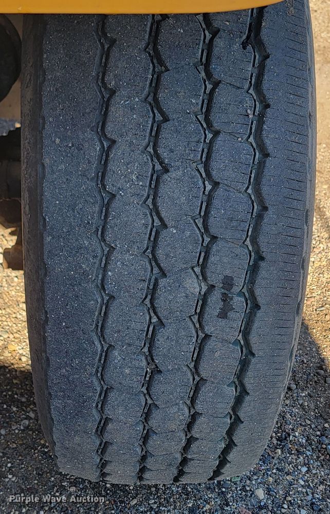 image for item KU9054 2009 Sterling  LT9500 dump truck