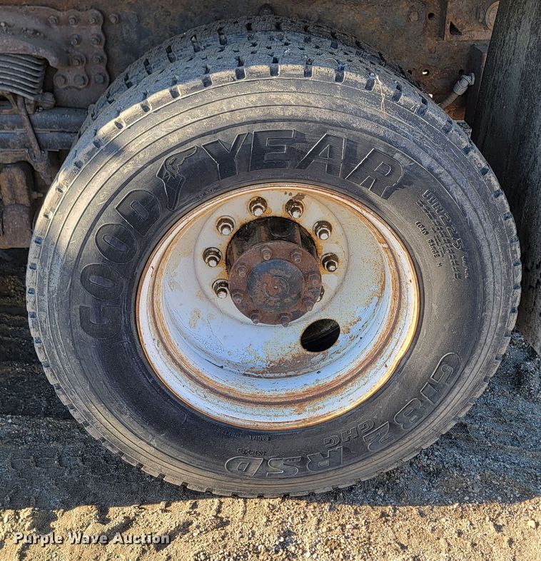 image for item KU9054 2009 Sterling  LT9500 dump truck