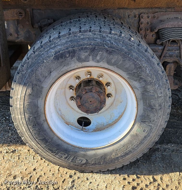 image for item KU9054 2009 Sterling  LT9500 dump truck