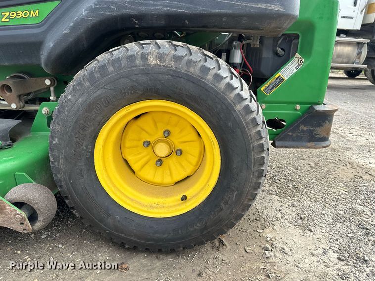 image for item KV9875 John Deere Z930M ZTR lawn mower