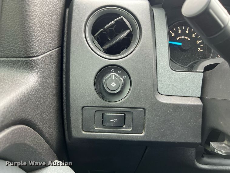 image for item KV9878 2013 Ford F150 SuperCab pickup truck