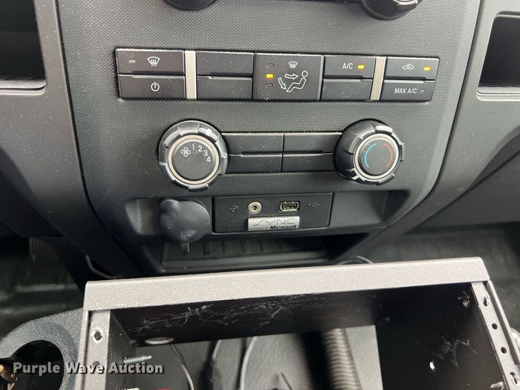 image for item KV9878 2013 Ford F150 SuperCab pickup truck