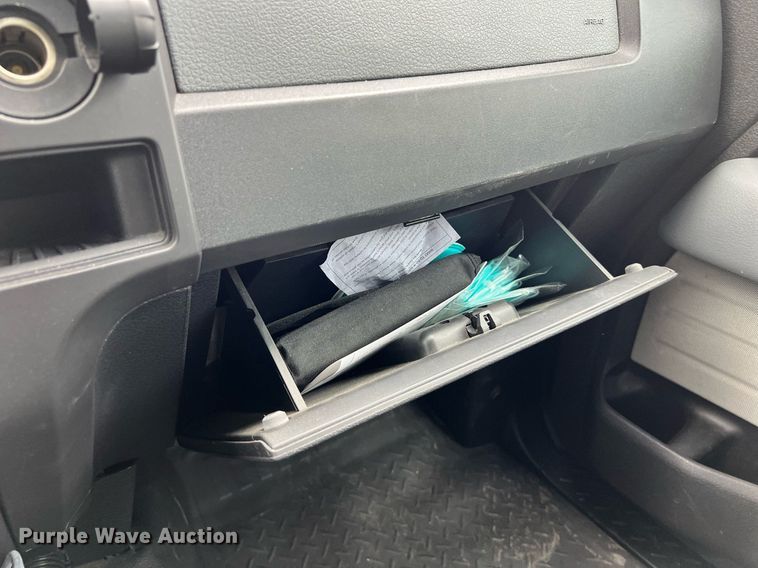 image for item KV9878 2013 Ford F150 SuperCab pickup truck