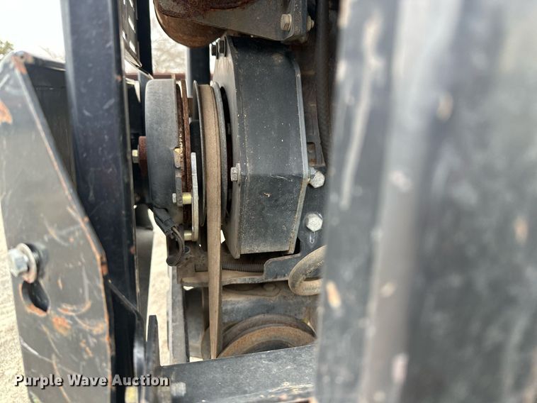 image for item KV9879 Exmark LXS25KD725 ZTR lawn mower