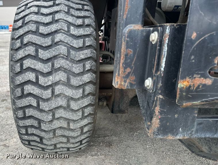 image for item KV9879 Exmark LXS25KD725 ZTR lawn mower