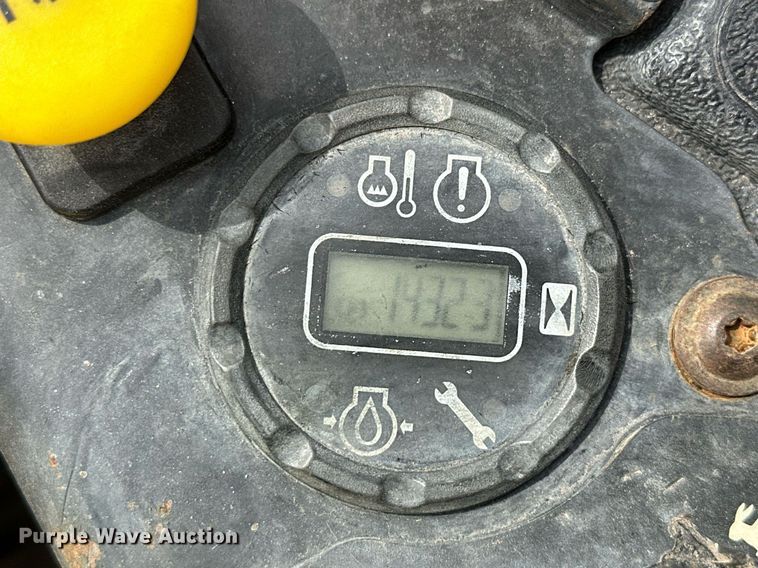 image for item KV9880 John Deere Z930M ZTR lawn mower