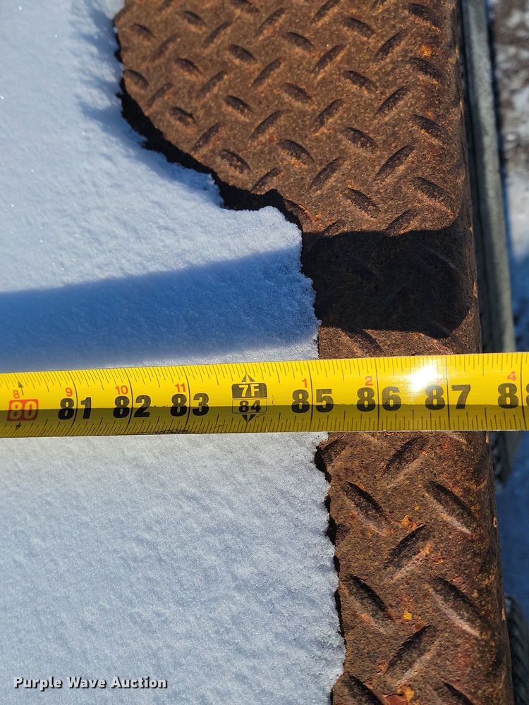 image for item LA9532 1997 Tow Master pole trailer