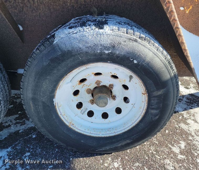 image for item LA9532 1997 Tow Master pole trailer