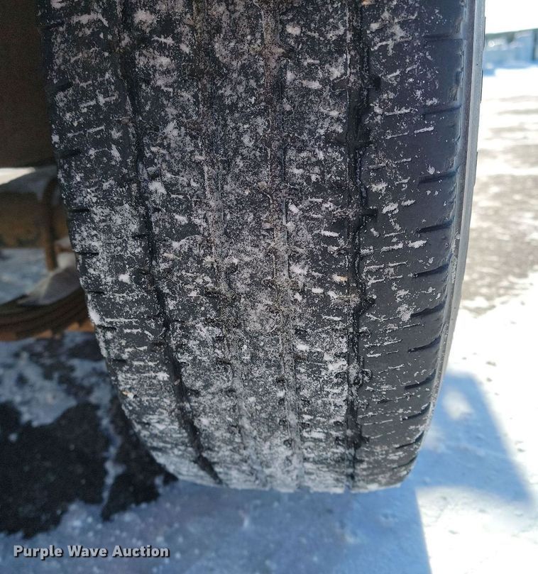 image for item LA9532 1997 Tow Master pole trailer