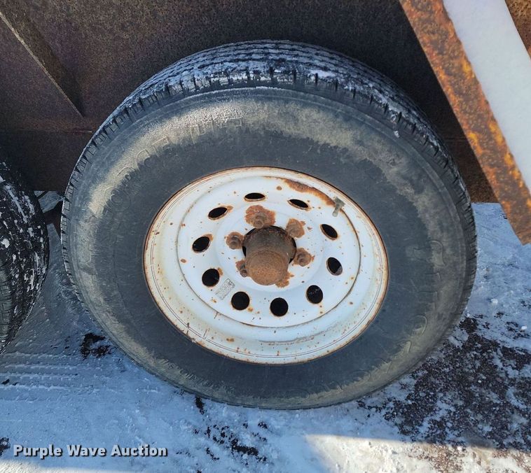 image for item LA9532 1997 Tow Master pole trailer