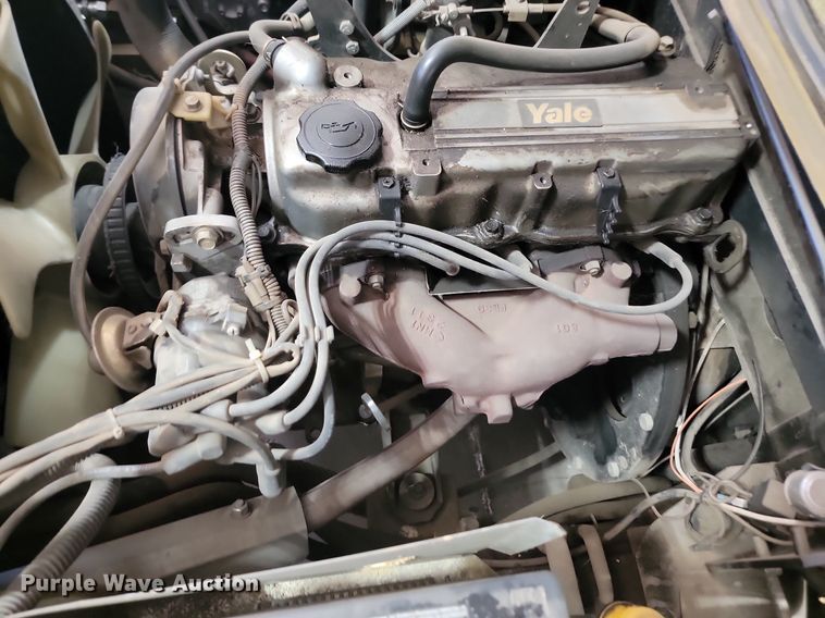 image for item LA9616 Yale GLP040AENUAE079 forklift