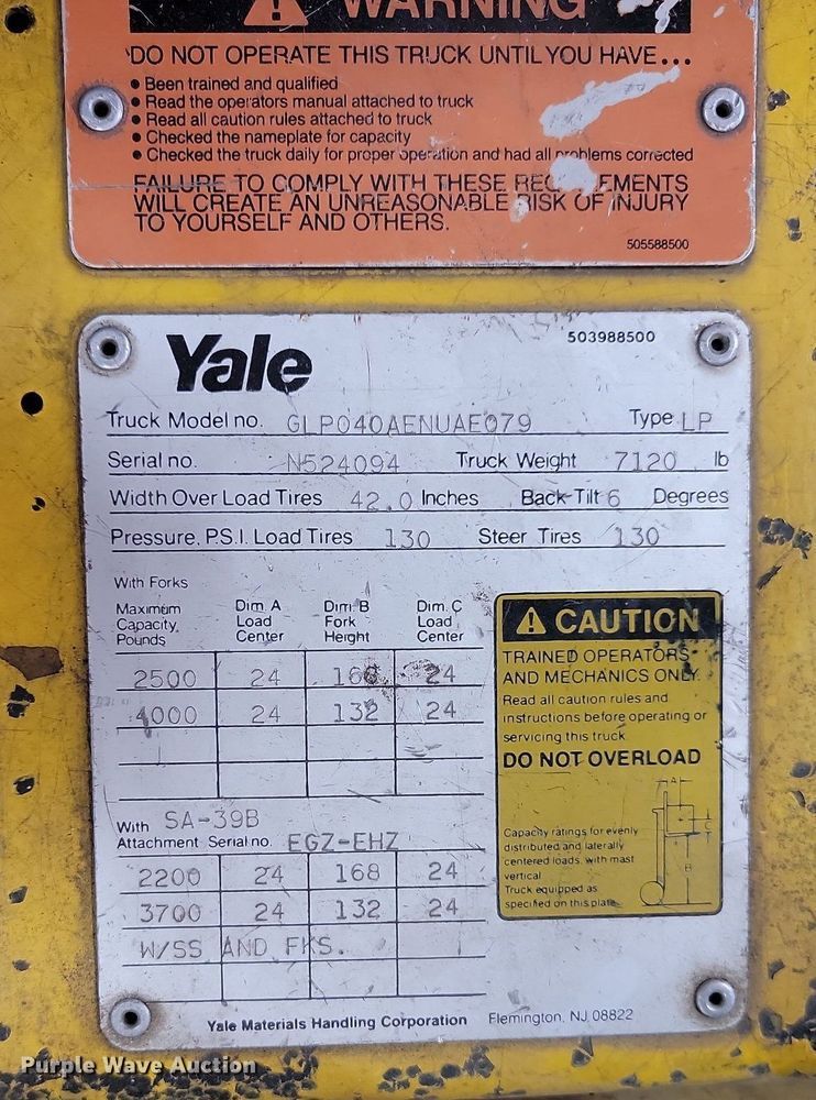 image for item LA9616 Yale GLP040AENUAE079 forklift