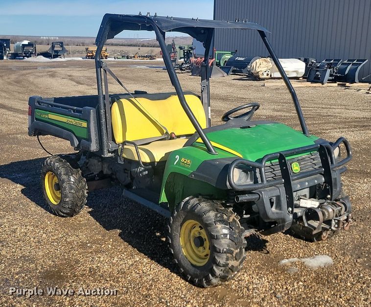 image for item LA9617 2013 John Deere 825i utility vehicle