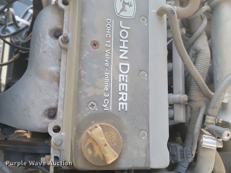 image for item LA9617 2013 John Deere 825i utility vehicle