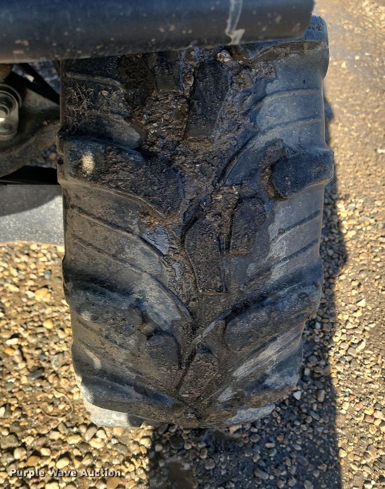 image for item LA9617 2013 John Deere 825i utility vehicle