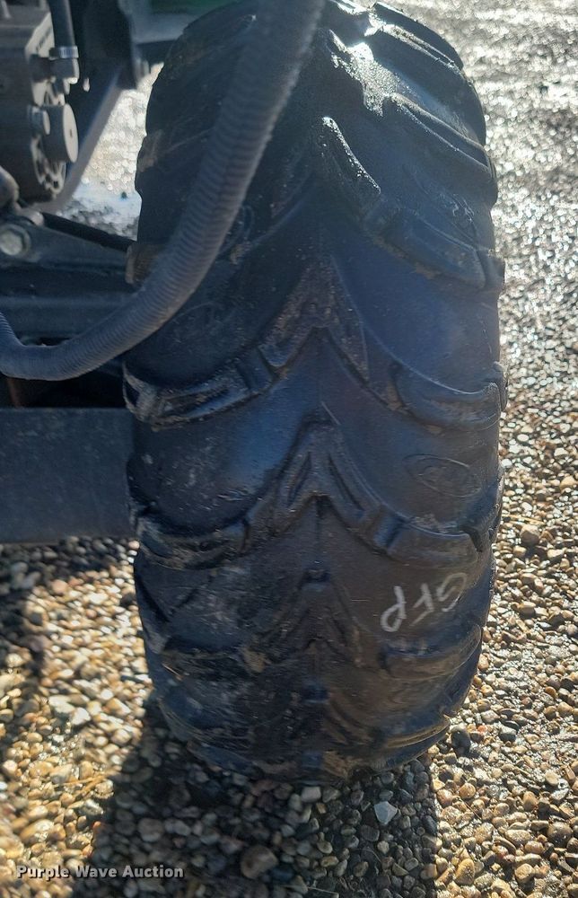 image for item LA9617 2013 John Deere 825i utility vehicle