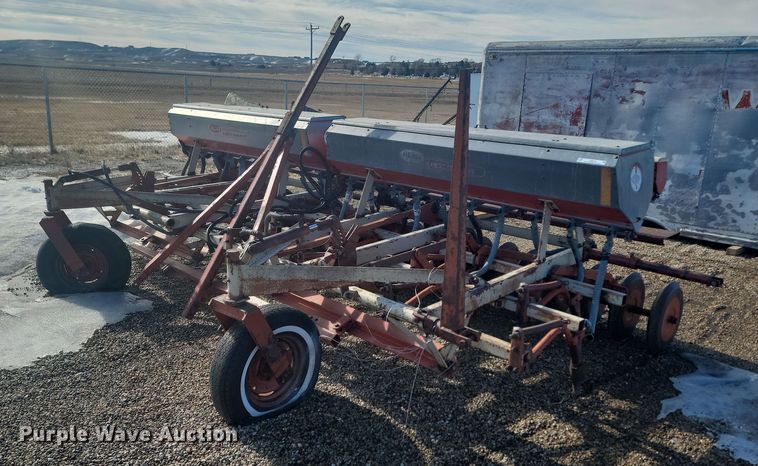 image for item LA9619 Melroe  Kirschmann grain drill