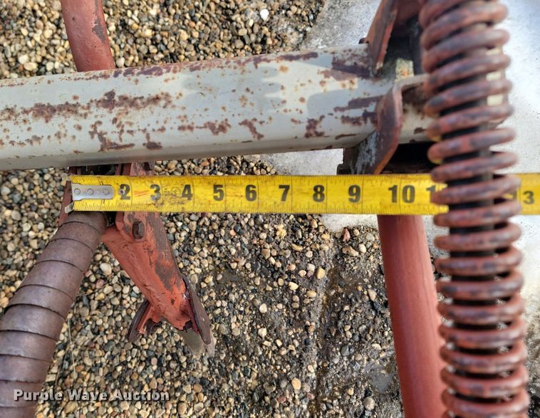 image for item LA9619 Melroe  Kirschmann grain drill