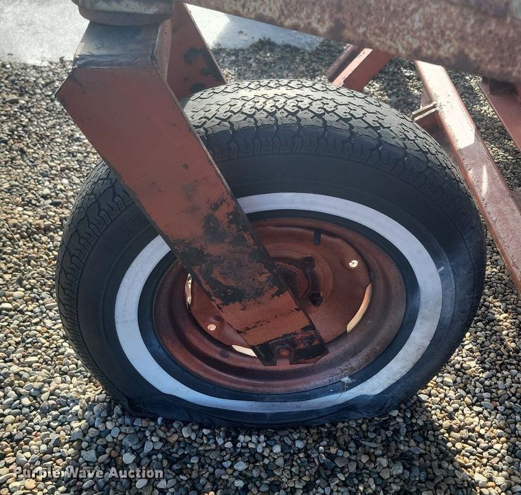 image for item LA9619 Melroe  Kirschmann grain drill