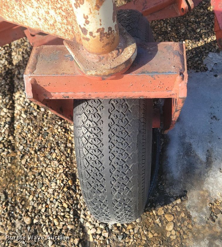 image for item LA9619 Melroe  Kirschmann grain drill