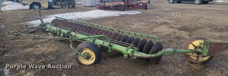 image for item LA9620 John Deere Sureflex Tiller disk