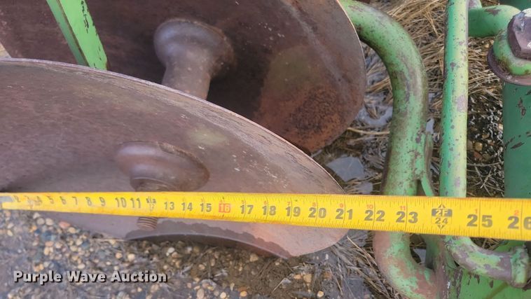 image for item LA9620 John Deere Sureflex Tiller disk