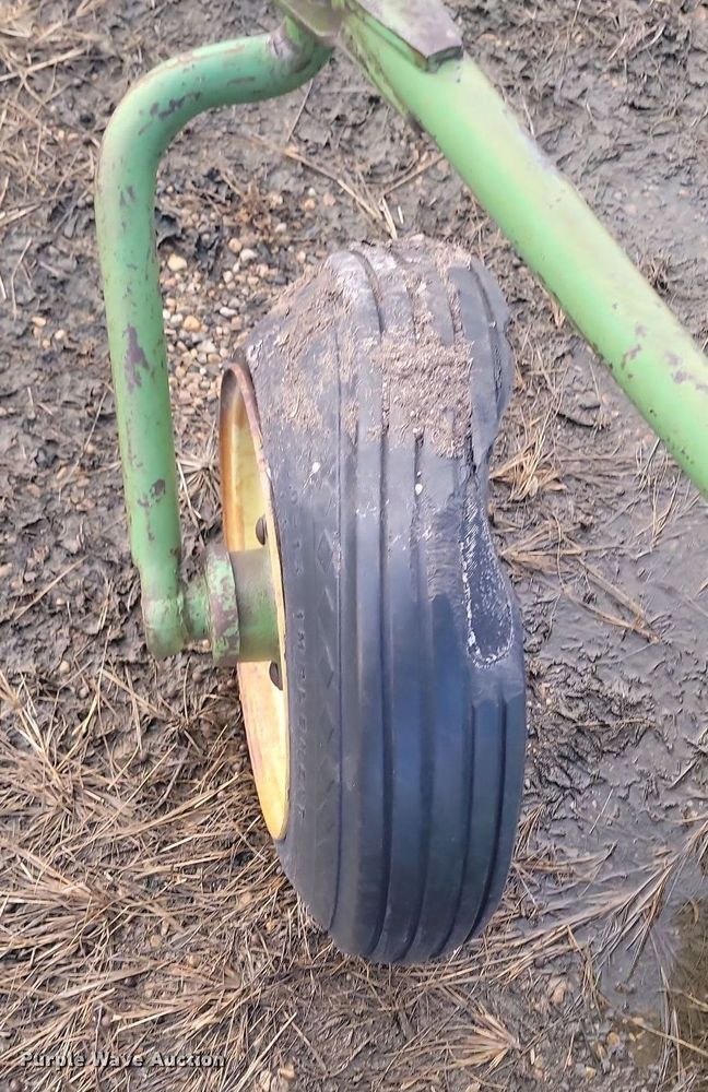 image for item LA9620 John Deere Sureflex Tiller disk