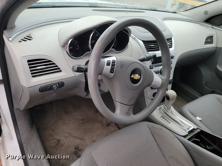 image for item LA9644 2011 Chevrolet  Malibu 