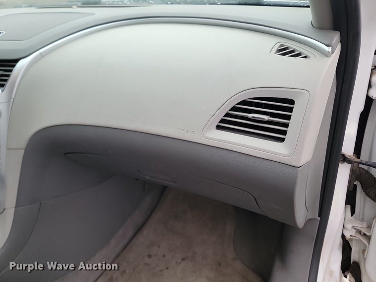 image for item LA9644 2011 Chevrolet  Malibu 