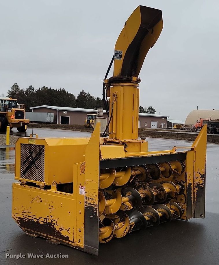 image for item LA9645 1998 RPM Tech LM 314 snow blower