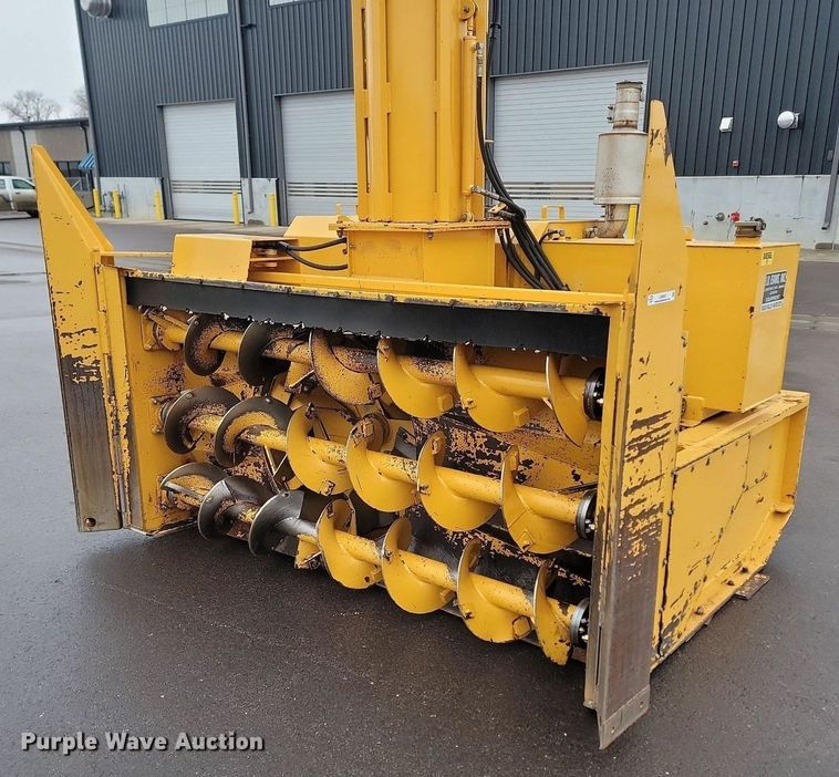 image for item LA9645 1998 RPM Tech LM 314 snow blower