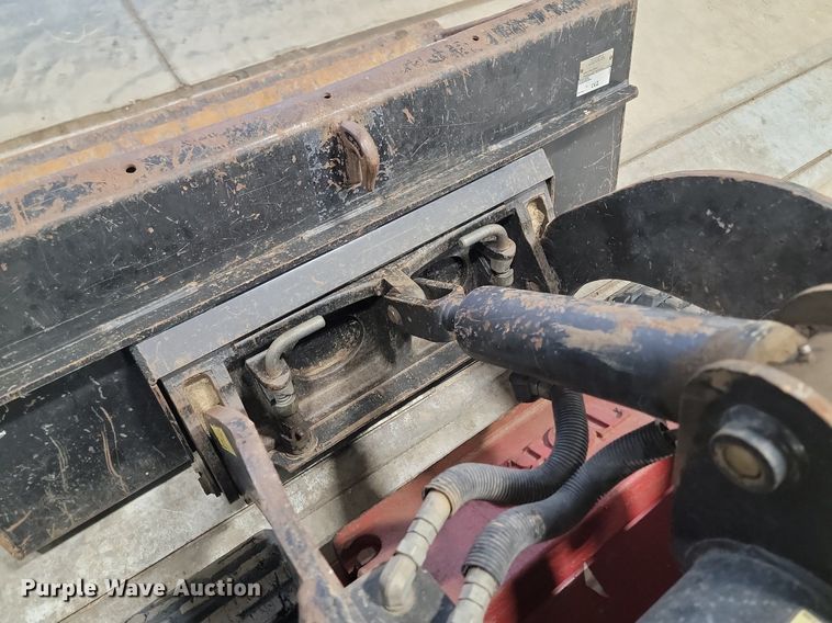 image for item LA9647 2013 Toro Dingo 22324 TX525 compact utility loader