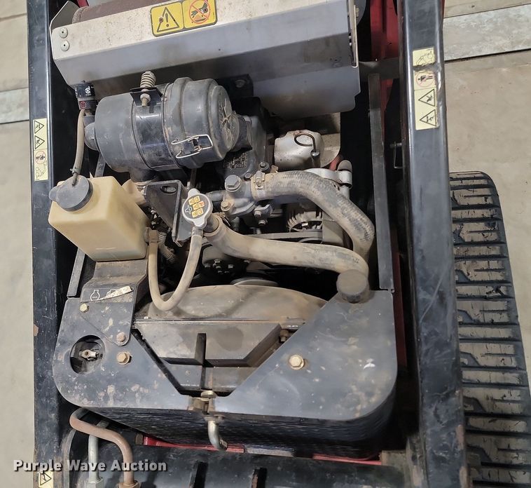 image for item LA9647 2013 Toro Dingo 22324 TX525 compact utility loader