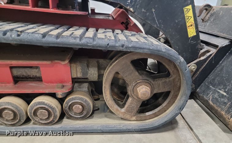 image for item LA9647 2013 Toro Dingo 22324 TX525 compact utility loader