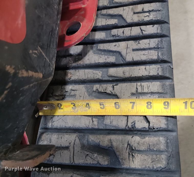 image for item LA9647 2013 Toro Dingo 22324 TX525 compact utility loader