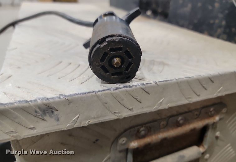 image for item LA9648 2004 Felling FT03D9H compact utility loader trailer