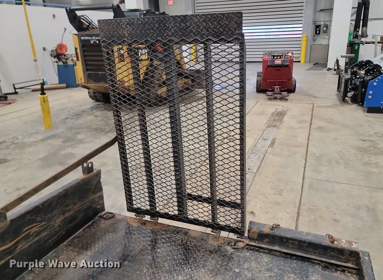 image for item LA9648 2004 Felling FT03D9H compact utility loader trailer