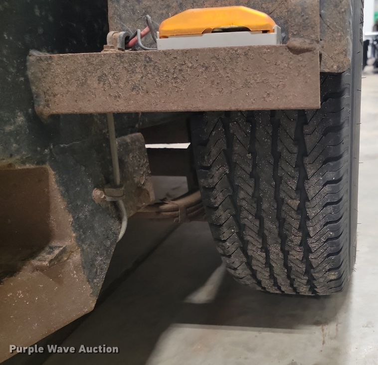 image for item LA9648 2004 Felling FT03D9H compact utility loader trailer