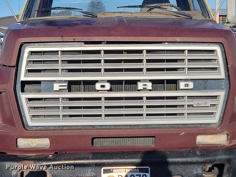 image for item LA9656 1984 Ford  F8000 truck cab and chassis