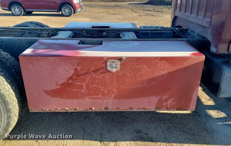 image for item LA9656 1984 Ford  F8000 truck cab and chassis