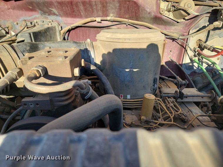 image for item LA9656 1984 Ford  F8000 truck cab and chassis