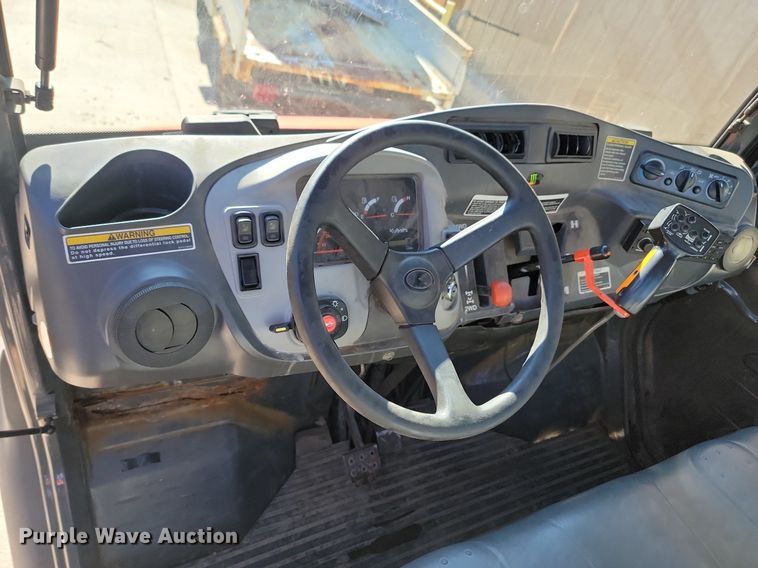 image for item LA9660 2010 Kubota  RTV1100 utility vehicle