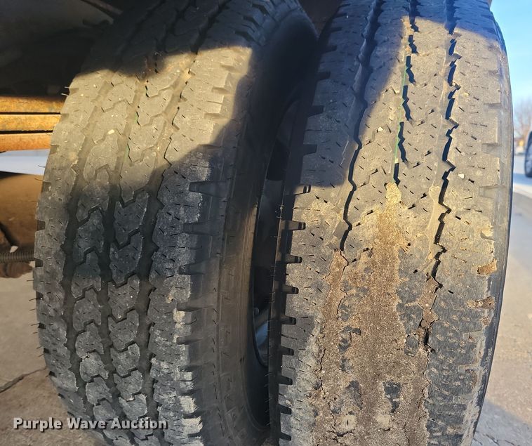 image for item LC9439 2005 Chevrolet Express G3500 box truck