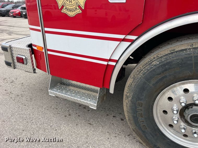 image for item LD9939 1995 E-One fire truck