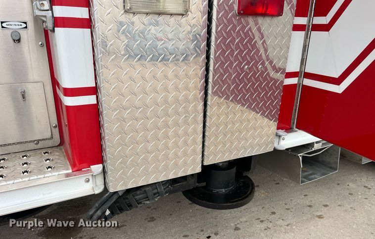 image for item LD9939 1995 E-One fire truck