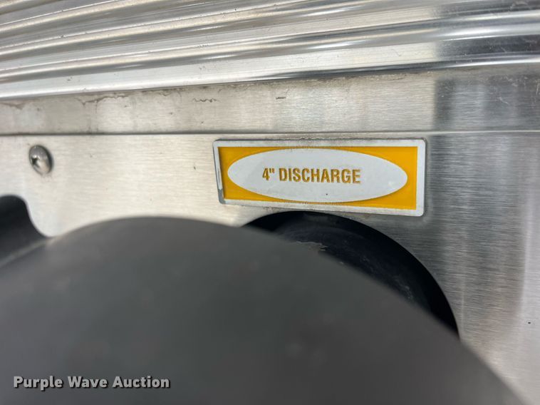 image for item LD9939 1995 E-One fire truck