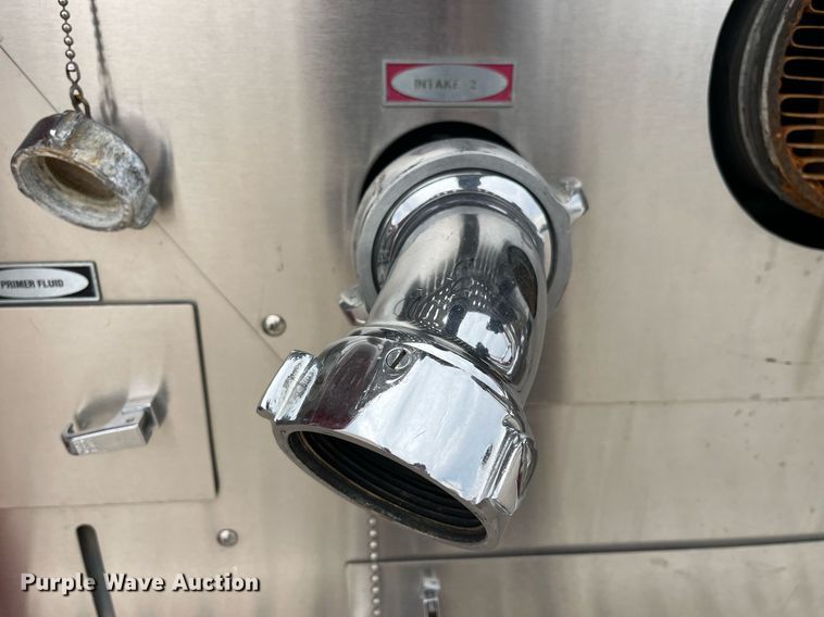 image for item LD9939 1995 E-One fire truck