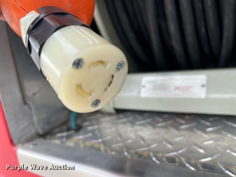 image for item LD9939 1995 E-One fire truck