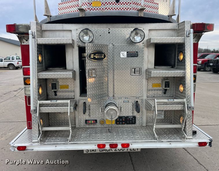 image for item LD9939 1995 E-One fire truck